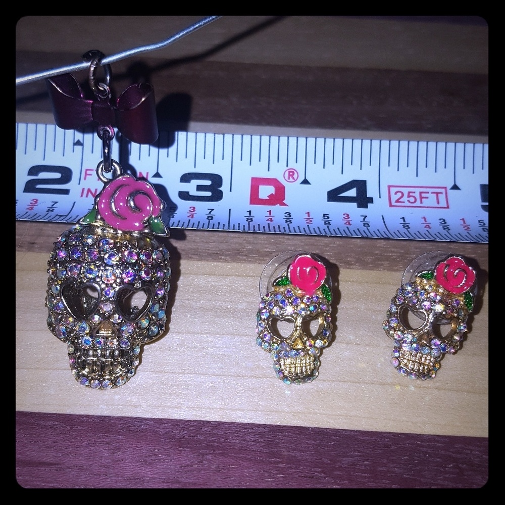 Betsey Johnson SKULLs Jewelry